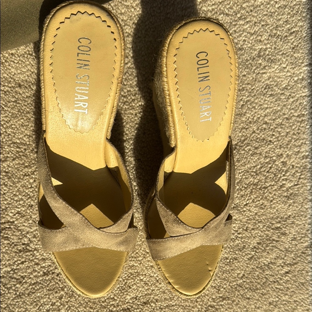 Colin Stuart Women's Beige Sandals